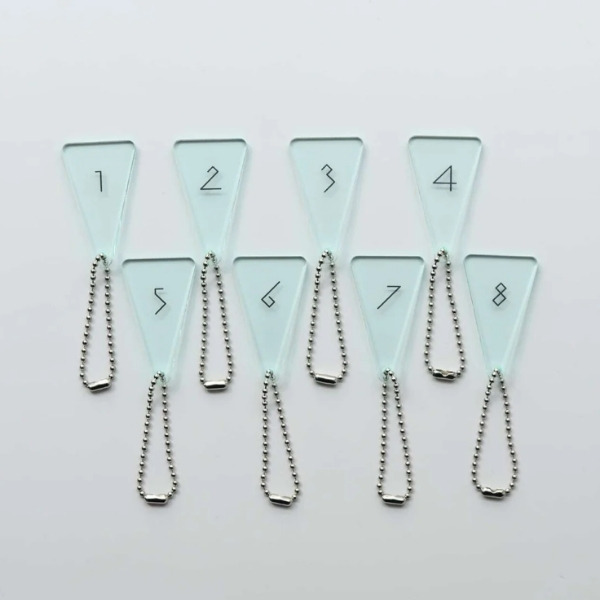 ロッカーキーホルダー トライアングル ガラス色（8個セット）